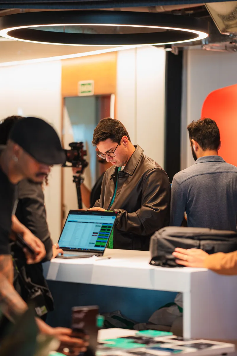 Bastidores de gravação em encontro da Craft